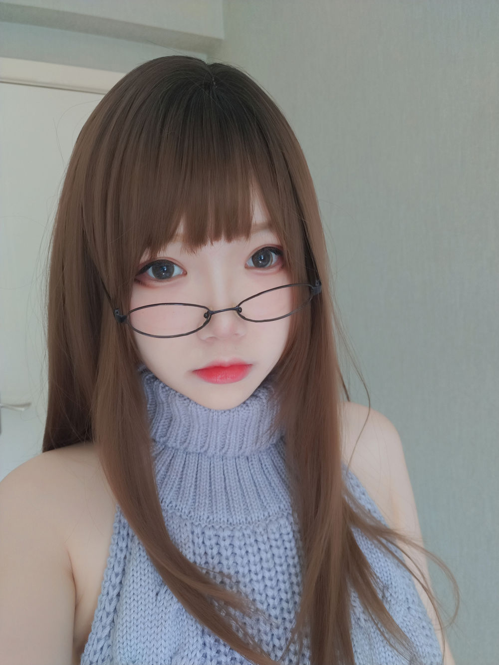 雪晴Astra-No.020-自撮りVol.23 黑丝漏背毛衣-在线看 第2张 雪晴Astra-No.020-自撮りVol.23 黑丝漏背毛衣-在线看 第2张