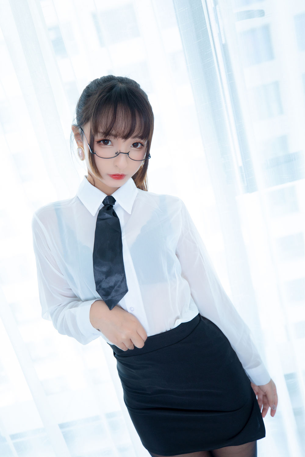 神楽坂真冬-No.048-ホワイトオフィス-在线看 第2张 神楽坂真冬-No.048-ホワイトオフィス-在线看 第2张