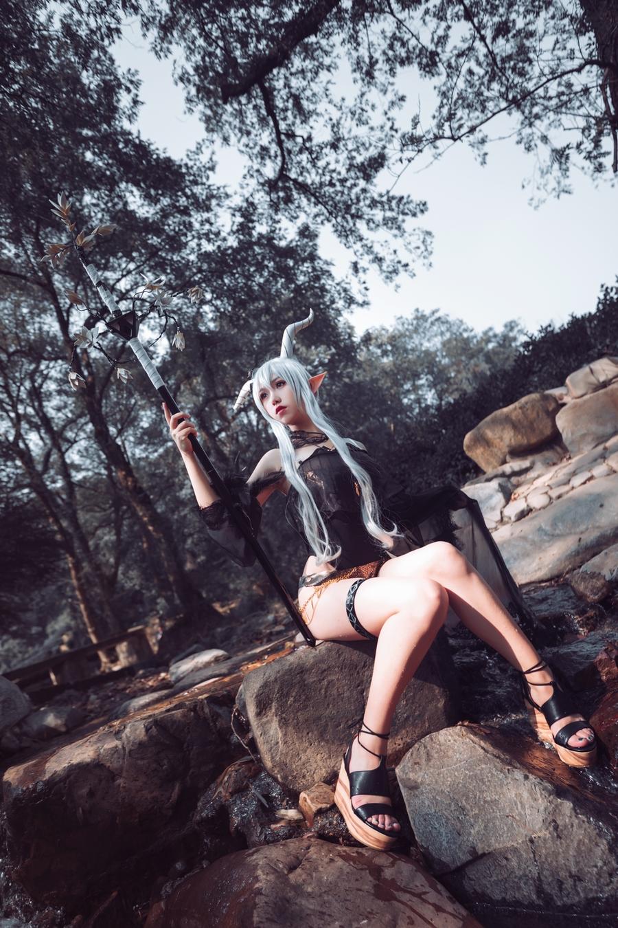 芋圆侑子-No.010-闪灵泳装-在线看 第1张 芋圆侑子-No.010-闪灵泳装-在线看 第1张