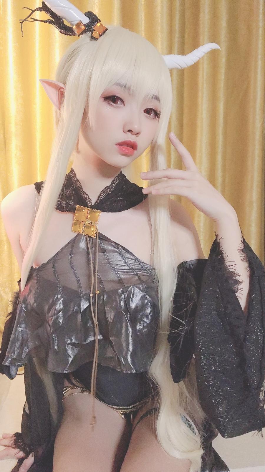 大大卷卷小卷-No.012 – 自拍-在线看 第1张 大大卷卷小卷-No.012 – 自拍-在线看 第1张