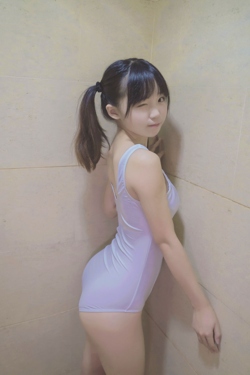 御子Yumiko-No.001-白色死库水-在线看 第1张 御子Yumiko-No.001-白色死库水-在线看 第1张