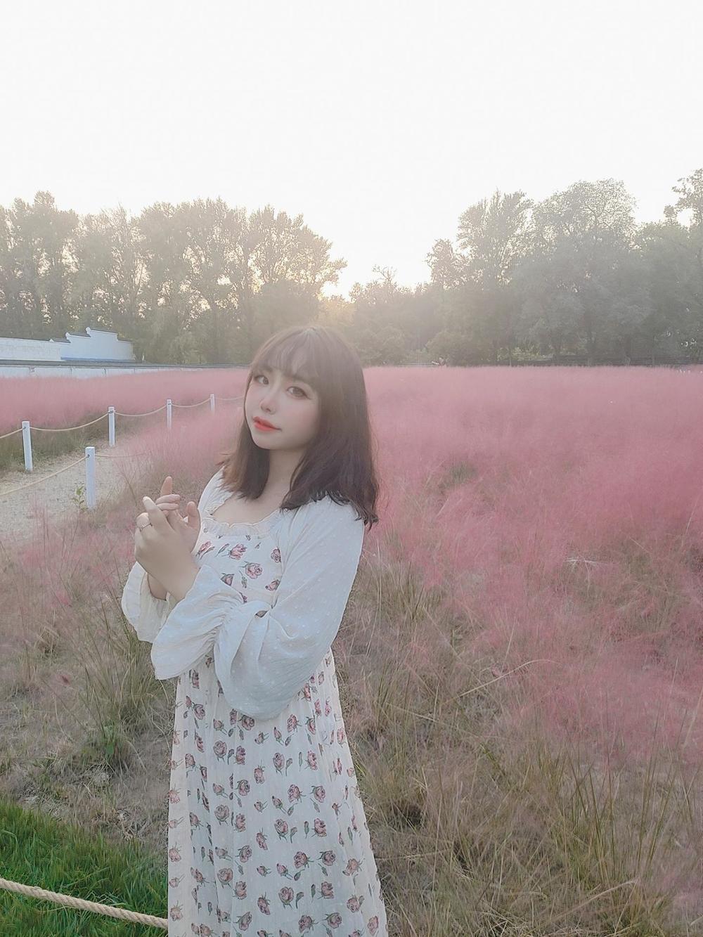 穆零Mu0-No.024-粉草-在线看 第1张 穆零Mu0-No.024-粉草-在线看 第1张