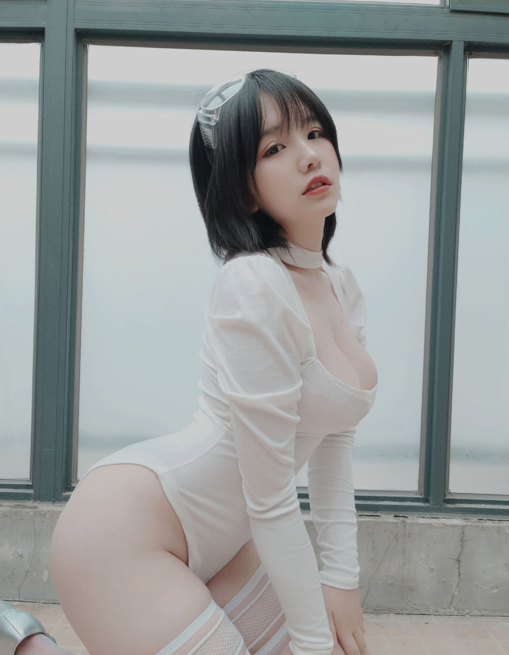 阿半今天很开心-No.002-白色肉感-在线看 第1张 阿半今天很开心-No.002-白色肉感-在线看 第1张