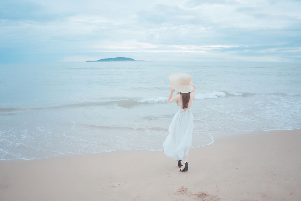 爱老师_PhD-No.011-海岸 白裙-在线看 第1张 爱老师_PhD-No.011-海岸 白裙-在线看 第1张