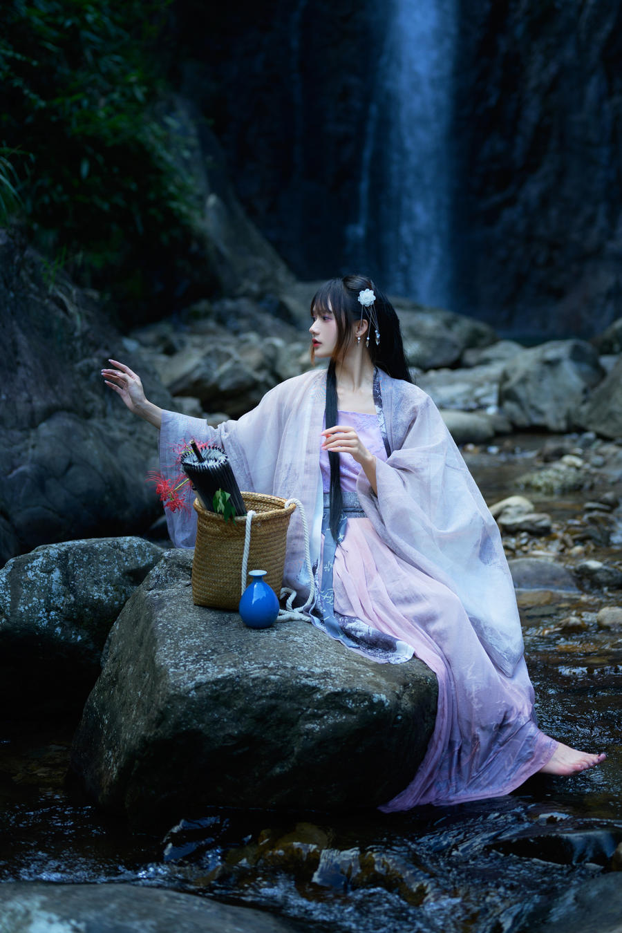 兔子Zzz不吃胡萝卜-No.090-寻蝶梦-在线看 第2张 兔子Zzz不吃胡萝卜-No.090-寻蝶梦-在线看 第2张