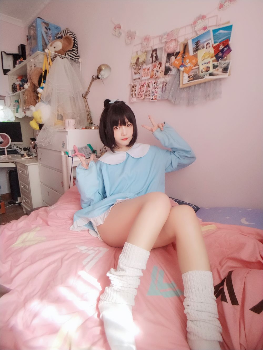 古川-No.048-淡蓝衣白袜果足-在线看 第1张 古川-No.048-淡蓝衣白袜果足-在线看 第1张