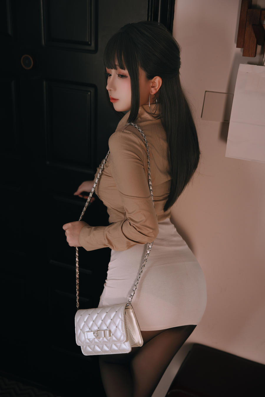 椎名莜(日奈娇)-No.179 – 醉酒同事-在线看 第2张 椎名莜(日奈娇)-No.179 – 醉酒同事-在线看 第2张