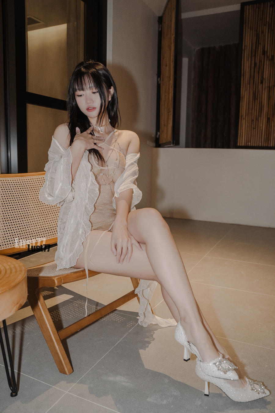 柒柒要乖哦-No.037–纸醉金迷-在线看 第2张 柒柒要乖哦-No.037–纸醉金迷-在线看 第2张