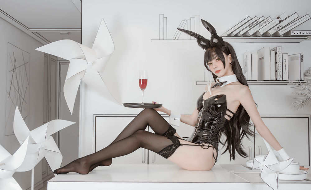 你的负卿-No.021-爱宕兔女郎-在线看 第1张 你的负卿-No.021-爱宕兔女郎-在线看 第1张