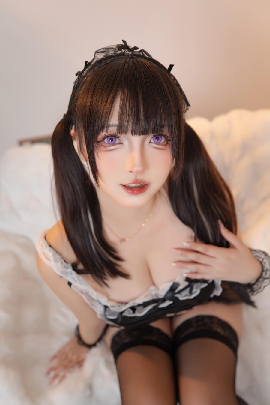 神楽坂真冬-No.207 – 金色高跟-在线看 第1张 神楽坂真冬-No.207 – 金色高跟-在线看 第1张