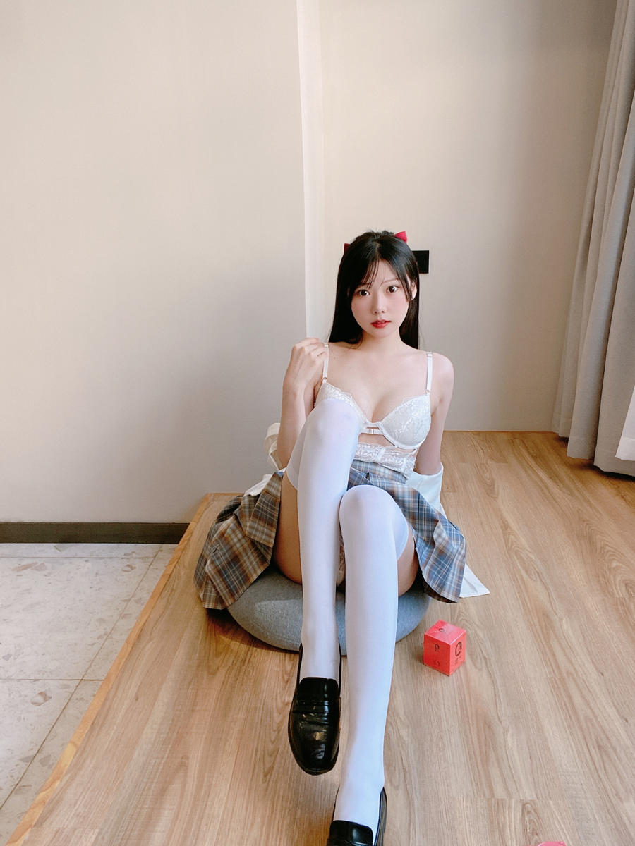 香草喵露露-No.065 – 大象 JK格子裙-在线看 第2张 香草喵露露-No.065 – 大象 JK格子裙-在线看 第2张